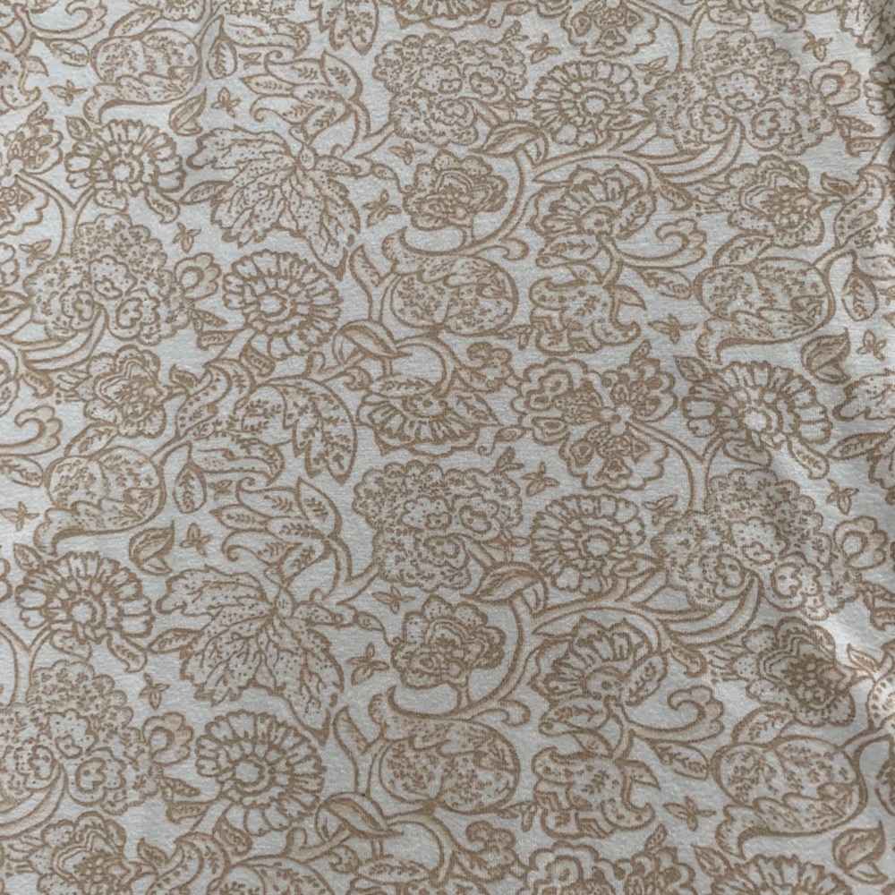 Beige paisley tank top - Picture 3 of 3